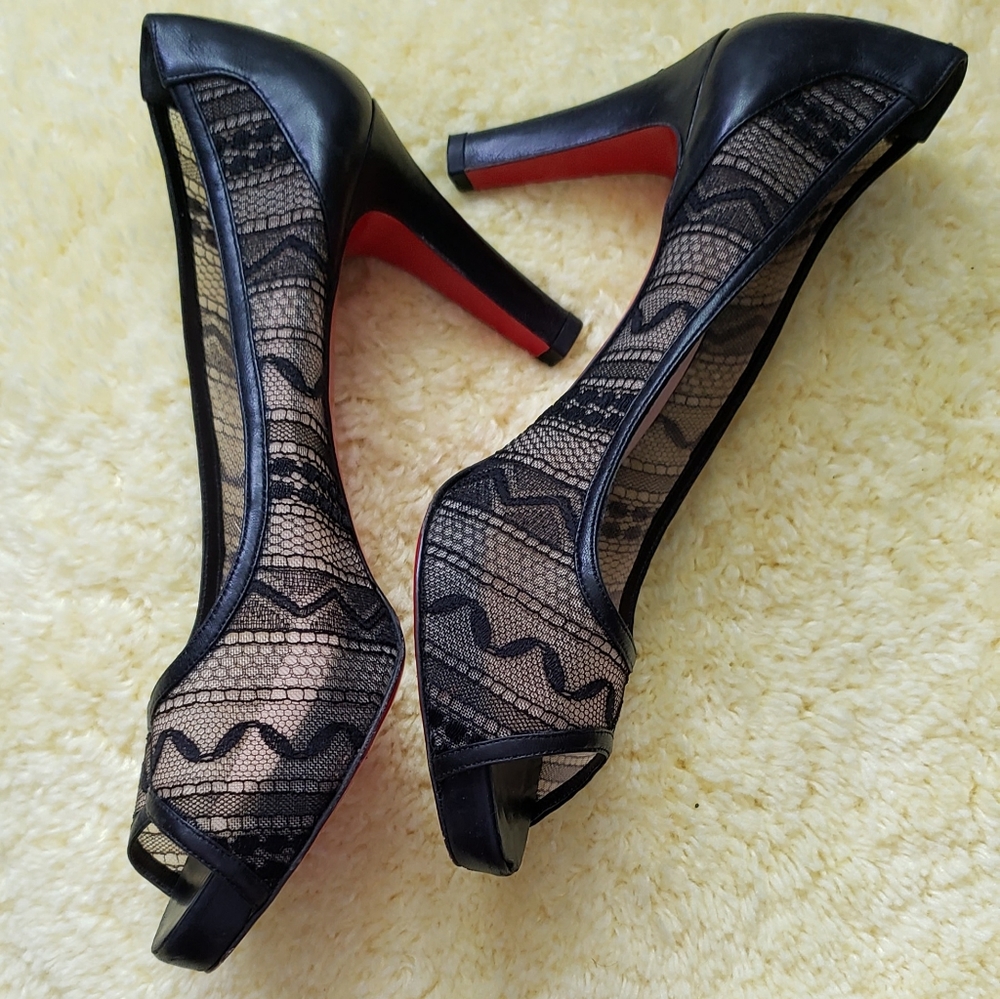 ⭐SOLD⭐ Authentic Christian Louboutin heels